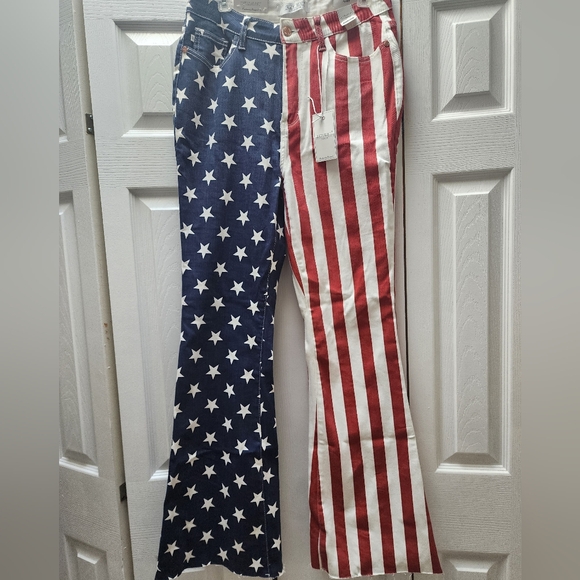 Judy Blue American Flag Flare Jeans - Picture 2 of 8